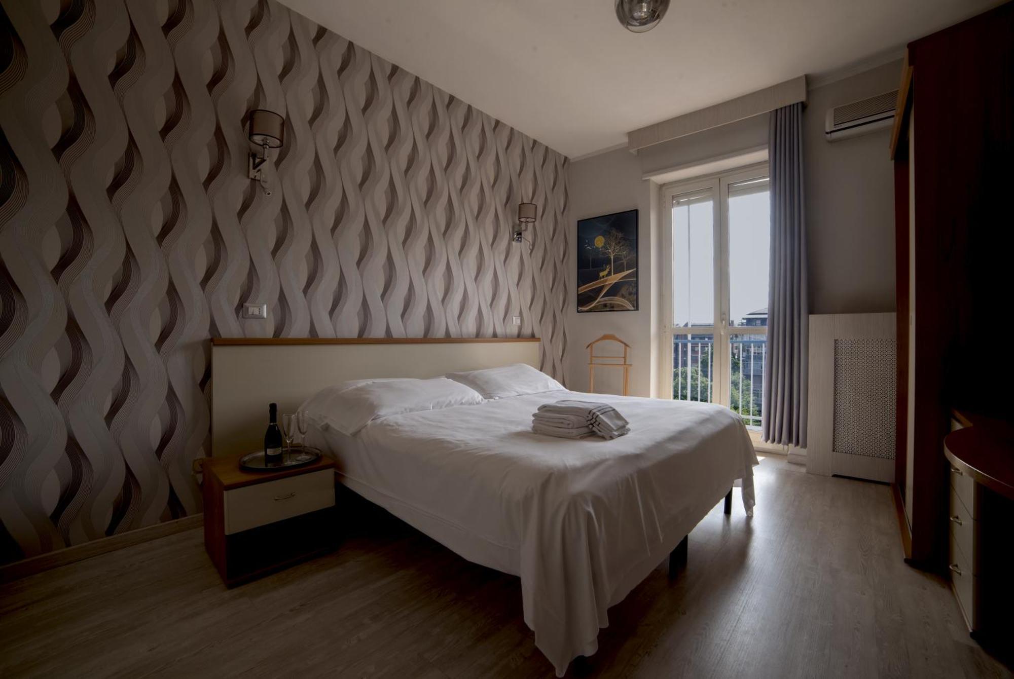 Hotel Frejus Collegno Bagian luar foto