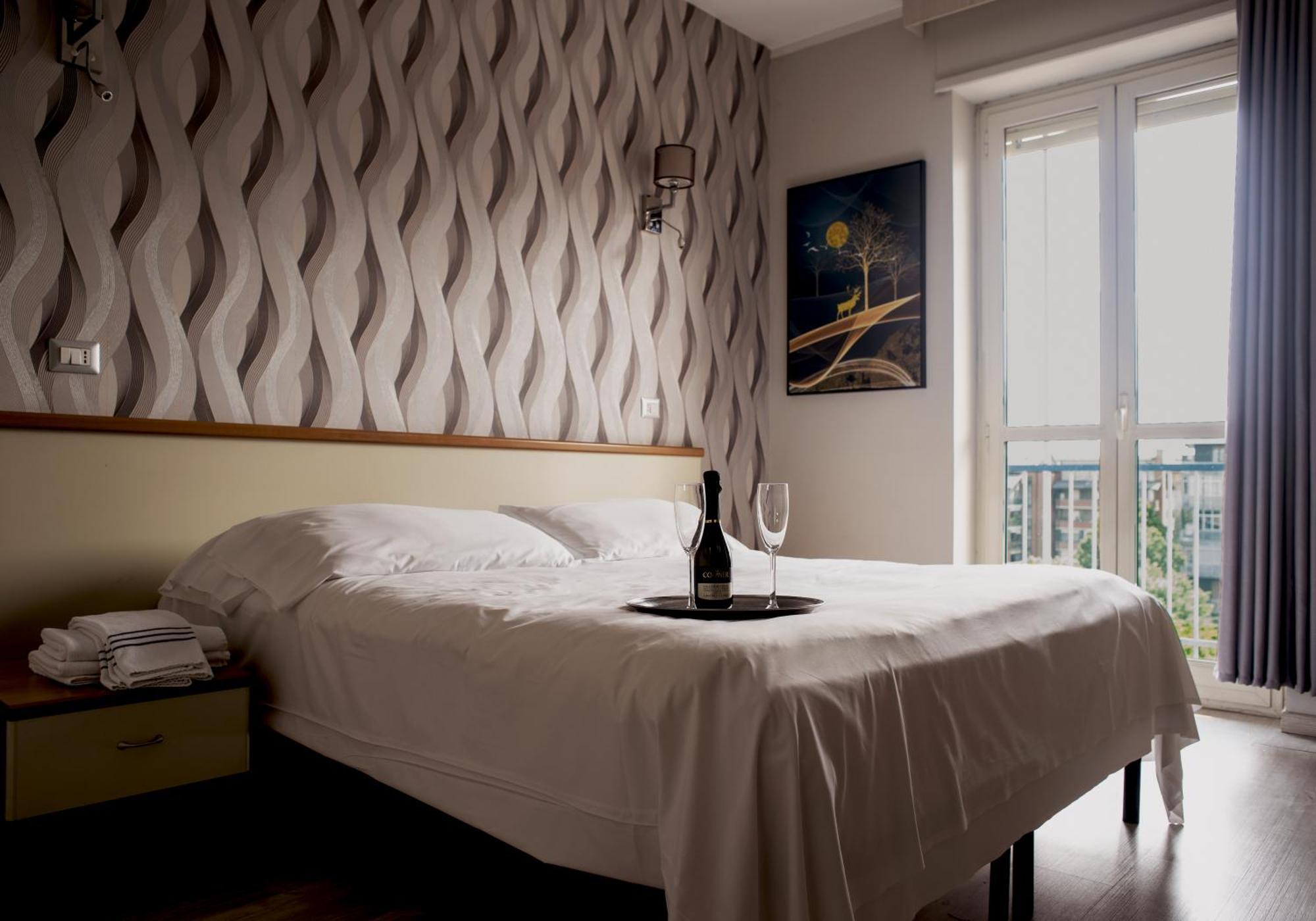 Hotel Frejus Collegno Bagian luar foto