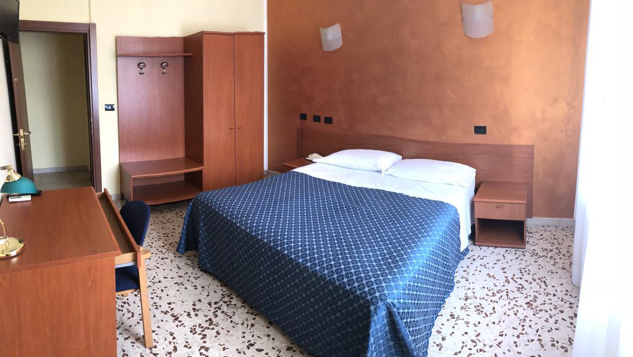 Hotel Frejus Collegno Bagian luar foto