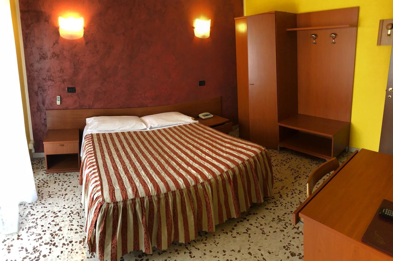 Hotel Frejus Collegno Bagian luar foto