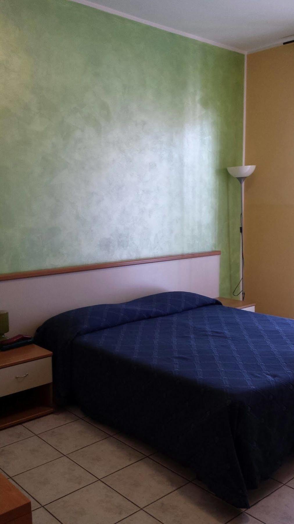 Hotel Frejus Collegno Bagian luar foto