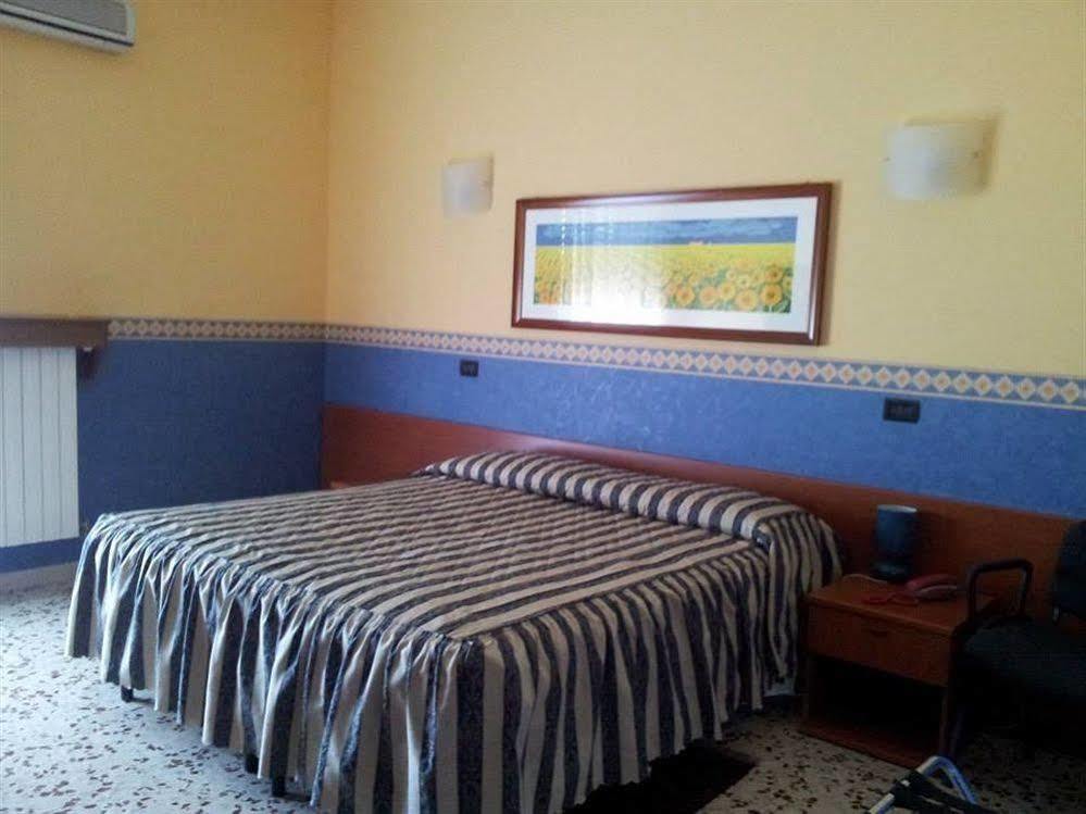 Hotel Frejus Collegno Bagian luar foto