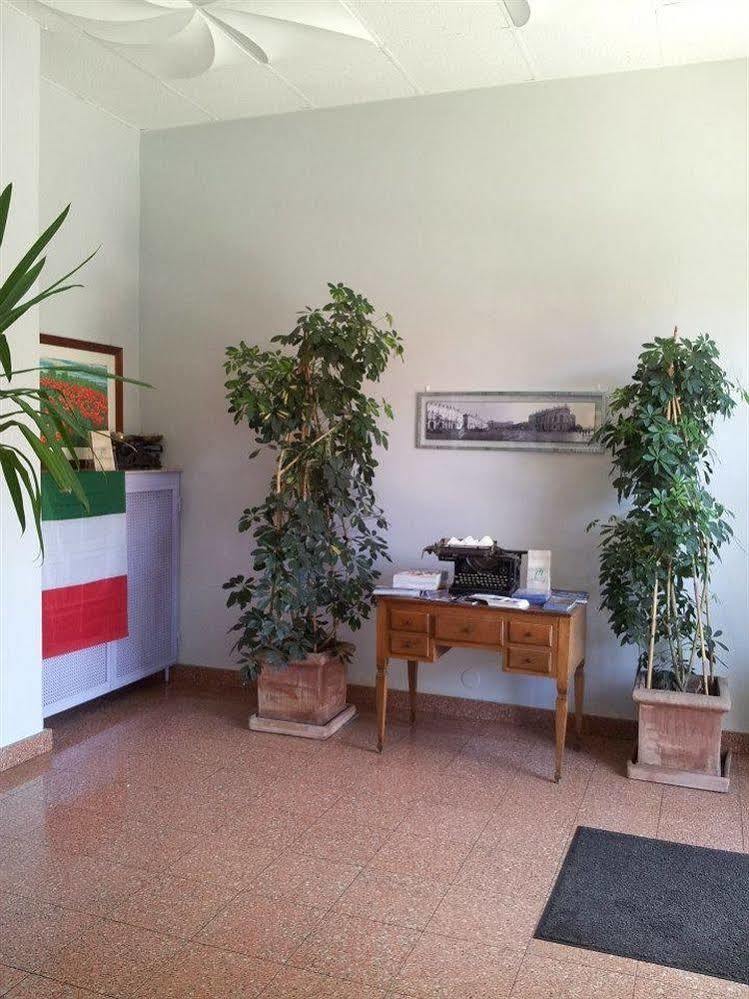 Hotel Frejus Collegno Bagian luar foto