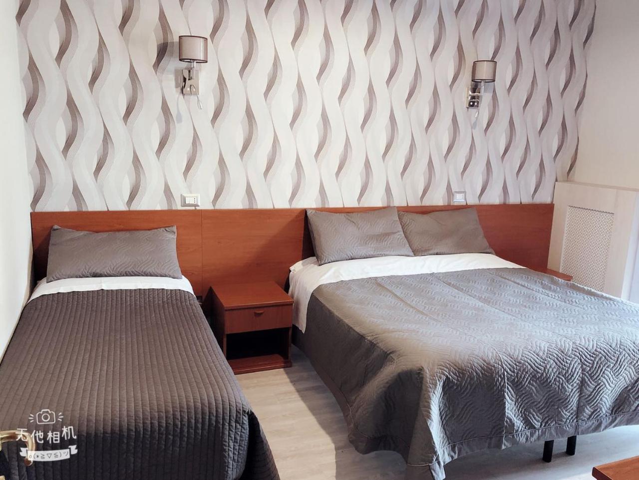 Hotel Frejus Collegno Bagian luar foto